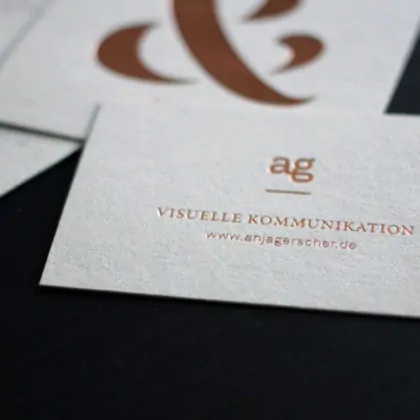 Graukarton Visitenkarten mit Heißfolienprägung Druck