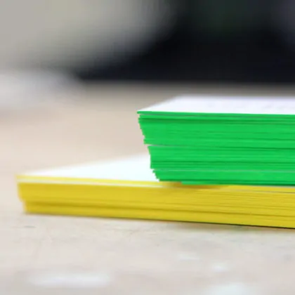 Visitenkarte mit Farbschnitt Sonderfarbe Pantone - Farbschnitt Berlin Brandenburg