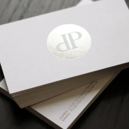 Exklusive Visitenkarten mit Folienprägung graphit silber
