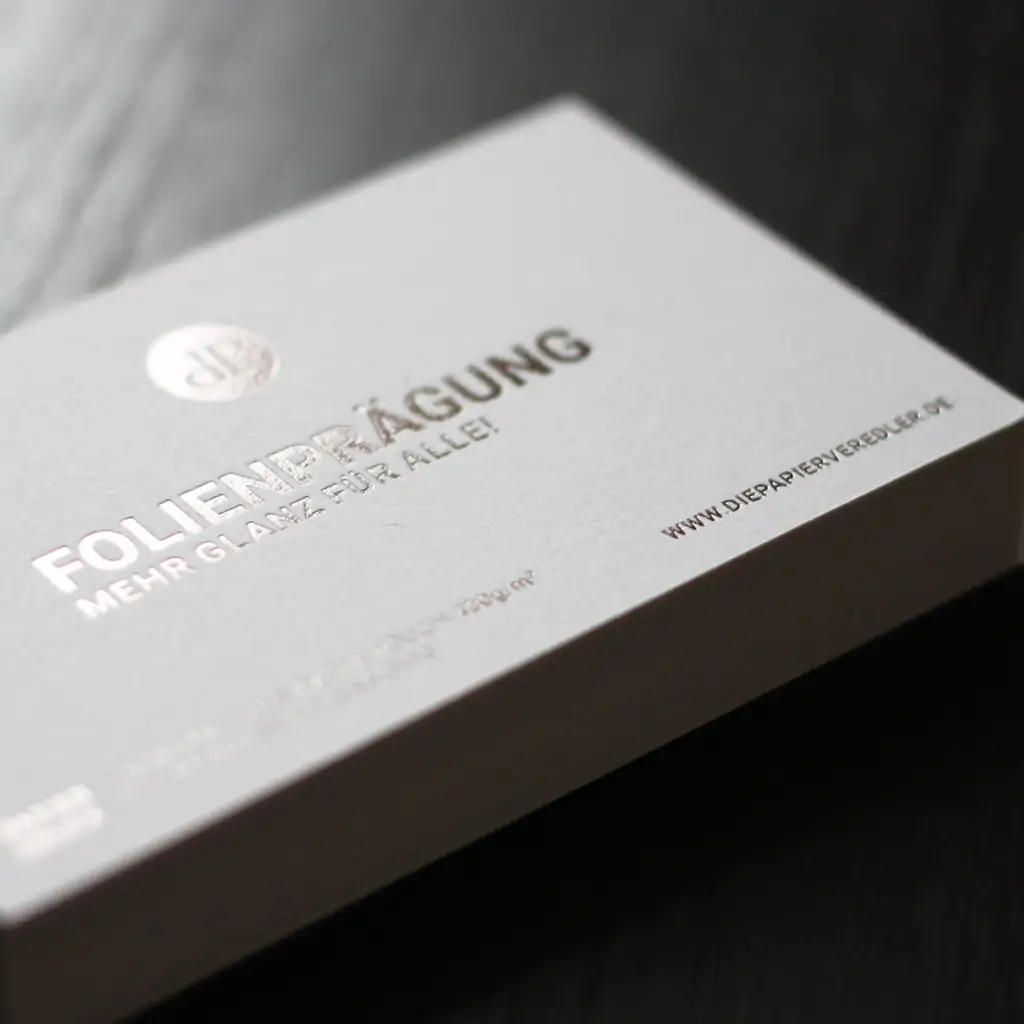 Visitenkarten mit Folienprägung silbergraphit metallic Exklusive Visitenkarten mit Folienprägung graphit silber