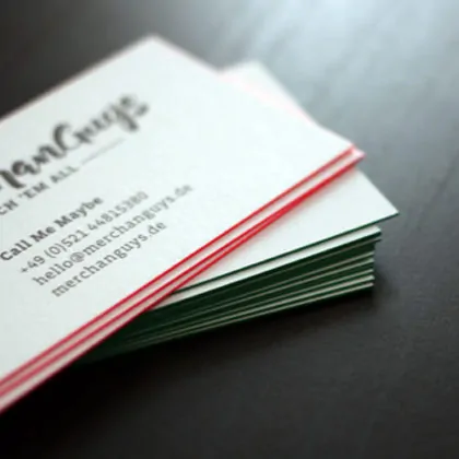 Visitenkarten mit Farbschnitt Kanten veredelt mit Sonderfarbe