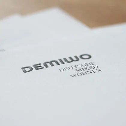 Businessset Briefbogen mit Hochprägung und schwarzdruck