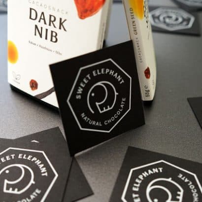 schwarze Visitenkarten mit Druck