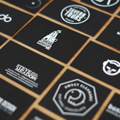 Sonderformat Visitenkarten Weißdruck