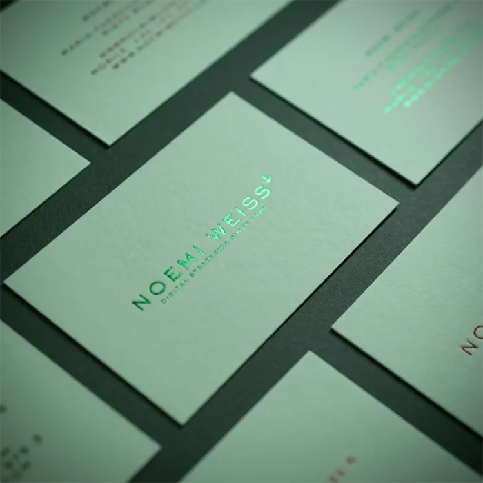 Visitenkarten mit einer Folienprägung grün metallic Colorplan Park Green Visitenkarten