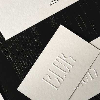 Visitenkarten mit Blindprägung auf Naturpapier